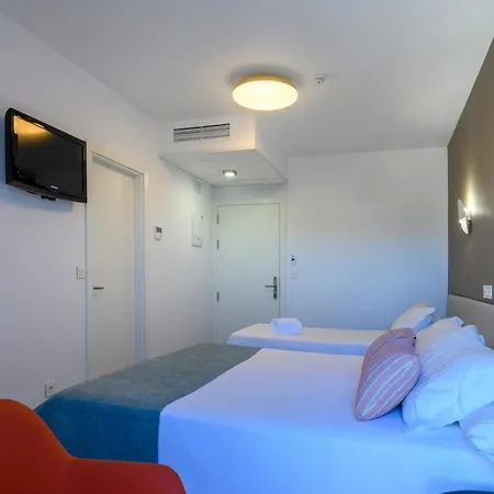 Ton Hotel 3*
