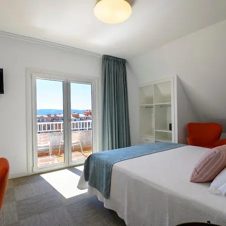 Ton Hotel 3*