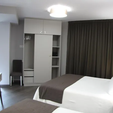 Hotell Ton 3*