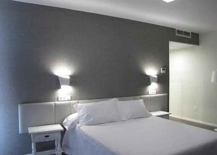 Ton Санхенхо