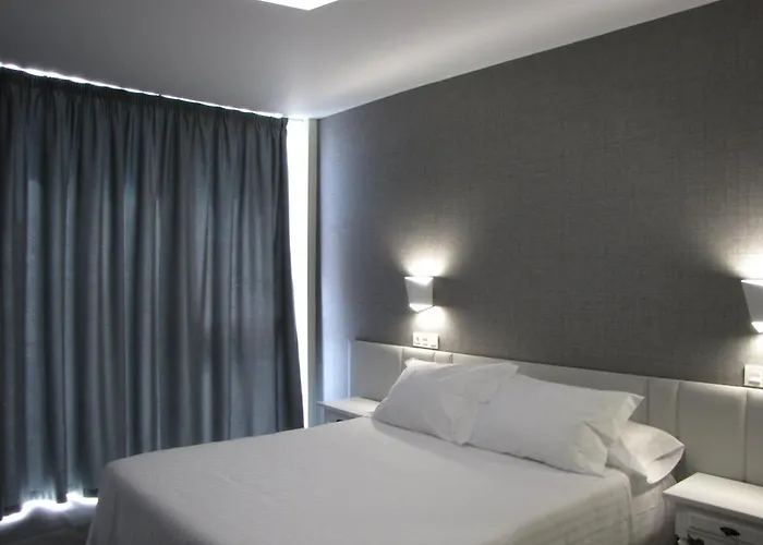 Ton Hotel 3*