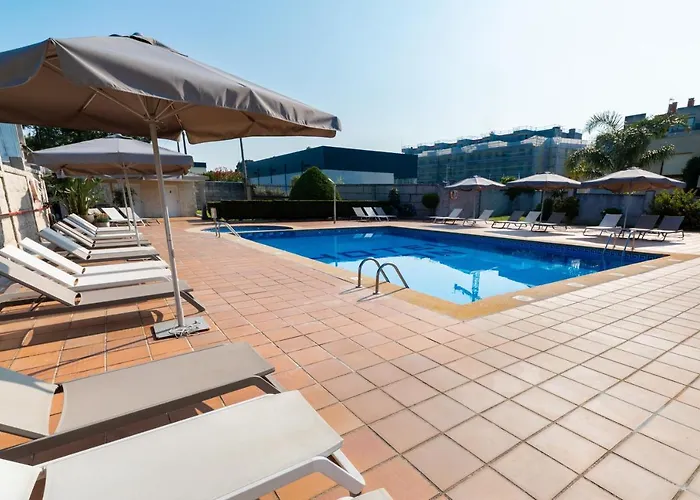 Ξενοδοχείο Ton 3*