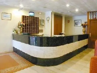 Hotel Ton 3*