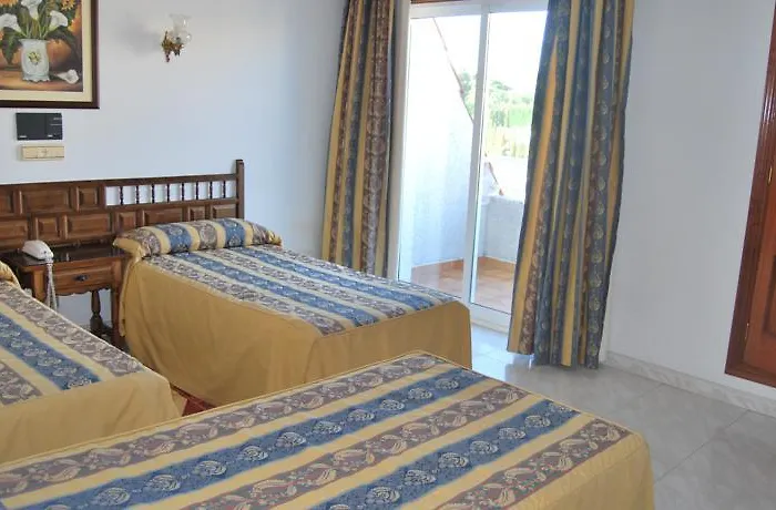 Ton Санхенхо